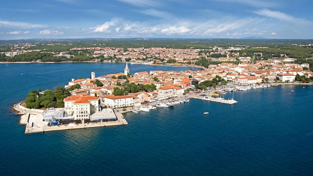 Apartment Adria Premium Porec 0*,